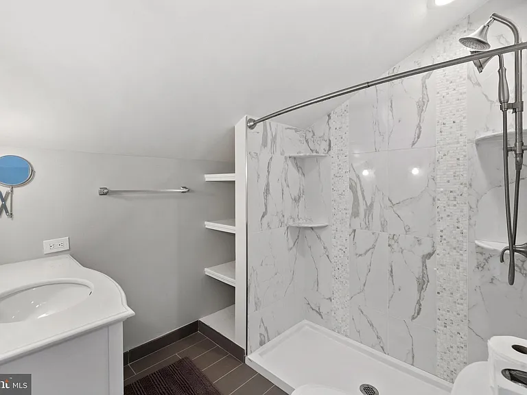 126 Hopeland Ln — Photo 24