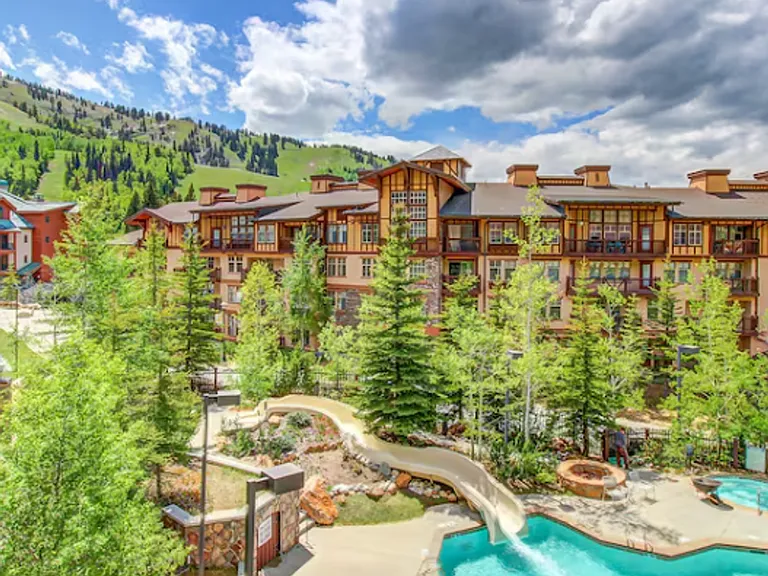 12090 E Big Cottonwood Canyon Rd #203 — Photo 2