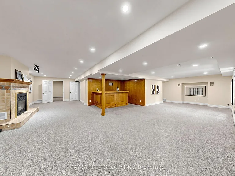 98 Brookeview Dr — Photo 43
