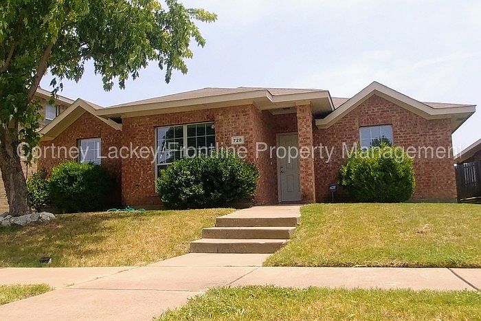 1st image of 728 Horseshoe Ct