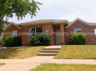 728 Horseshoe Ct, Desoto, TX 75115