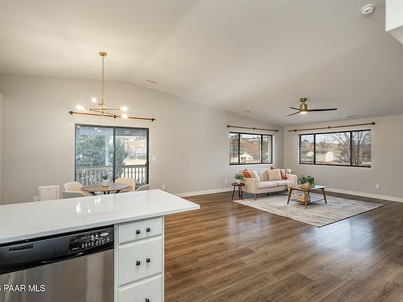 5th image of 4714 N Sheridan Ln