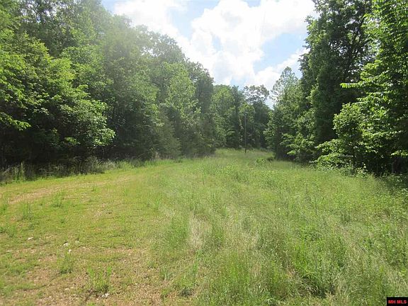 3rd image of 651 Sailor Hollow Ln