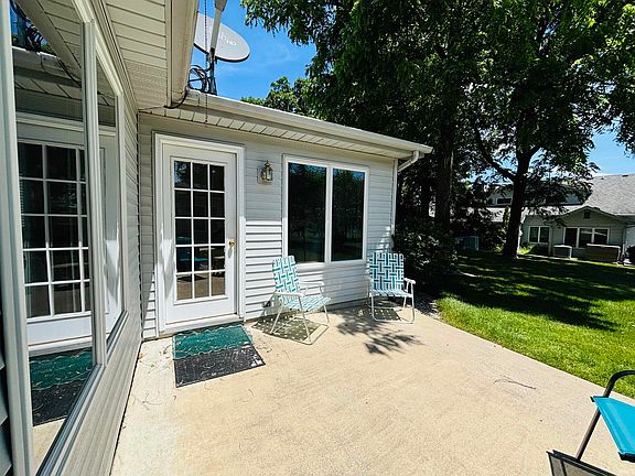 4th image of 1724 E Inverness Cir