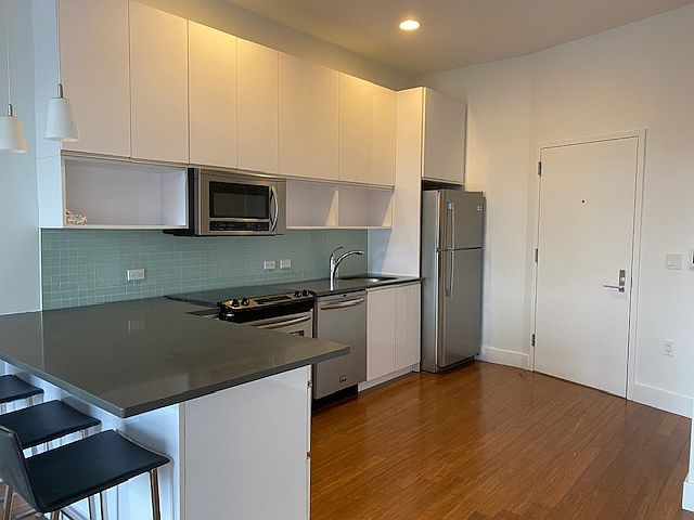 Open Kitchen