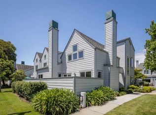 23 Binnacle Ln, Foster City, CA 94404