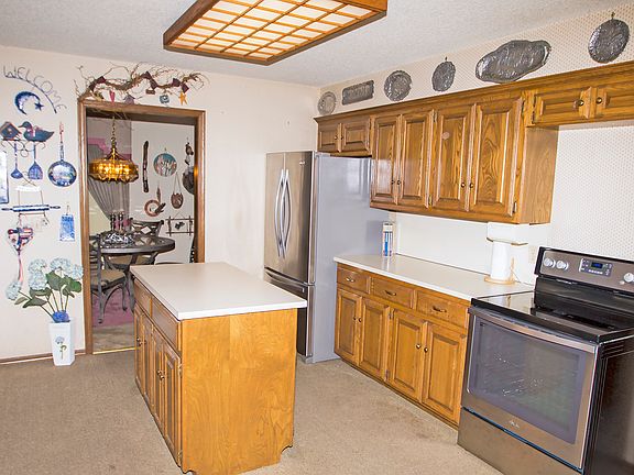 5th image of 24 SW 103rd St