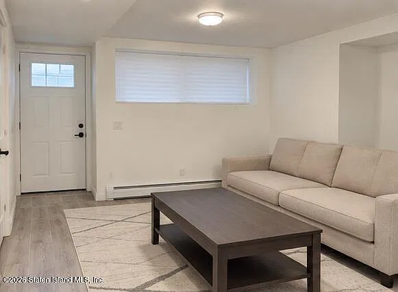 1 bed, 1.0 bath, $1,950 — Photo 2