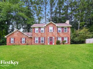 517 Philadelphia Ln, Woodstock, GA 30189