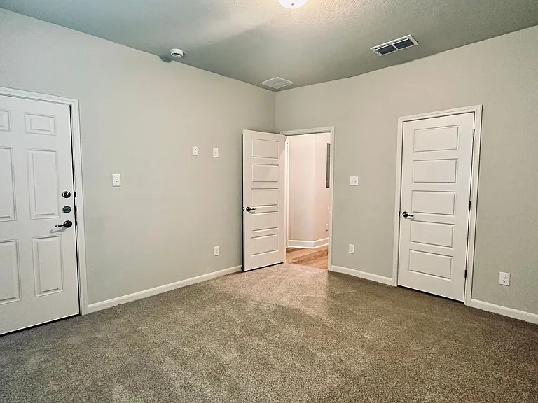 7157 Magnolia Vlg #101 — Photo 13