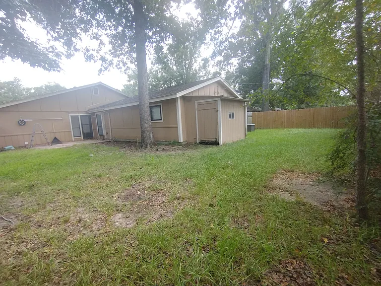 325 Bois D Arc Dr — Photo 10