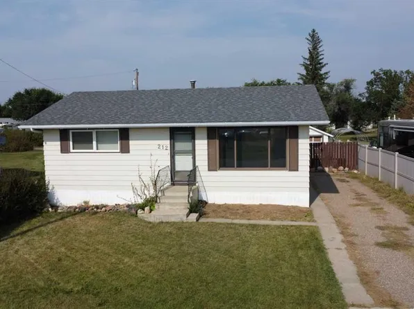 212 S 5th Ave SE, Youngstown, AB T0J 3P0