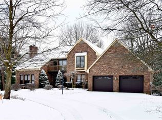 1811 N Villa Dr, Gibsonia, PA