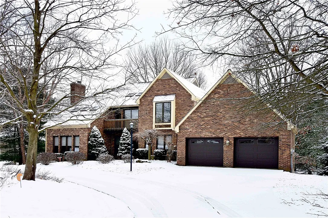 1811 N Villa Dr photo 1