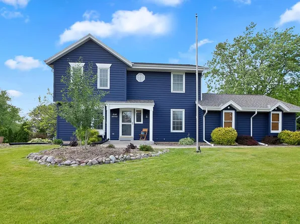 W168N9749 Chippewa DRIVE, Germantown, WI 53022