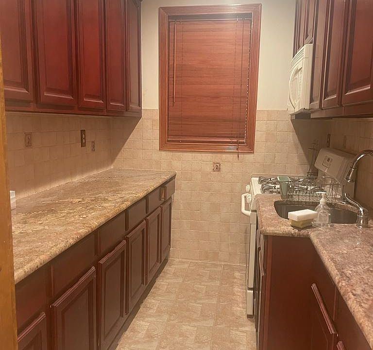2nd image of 8853 82nd Ave Floor 1