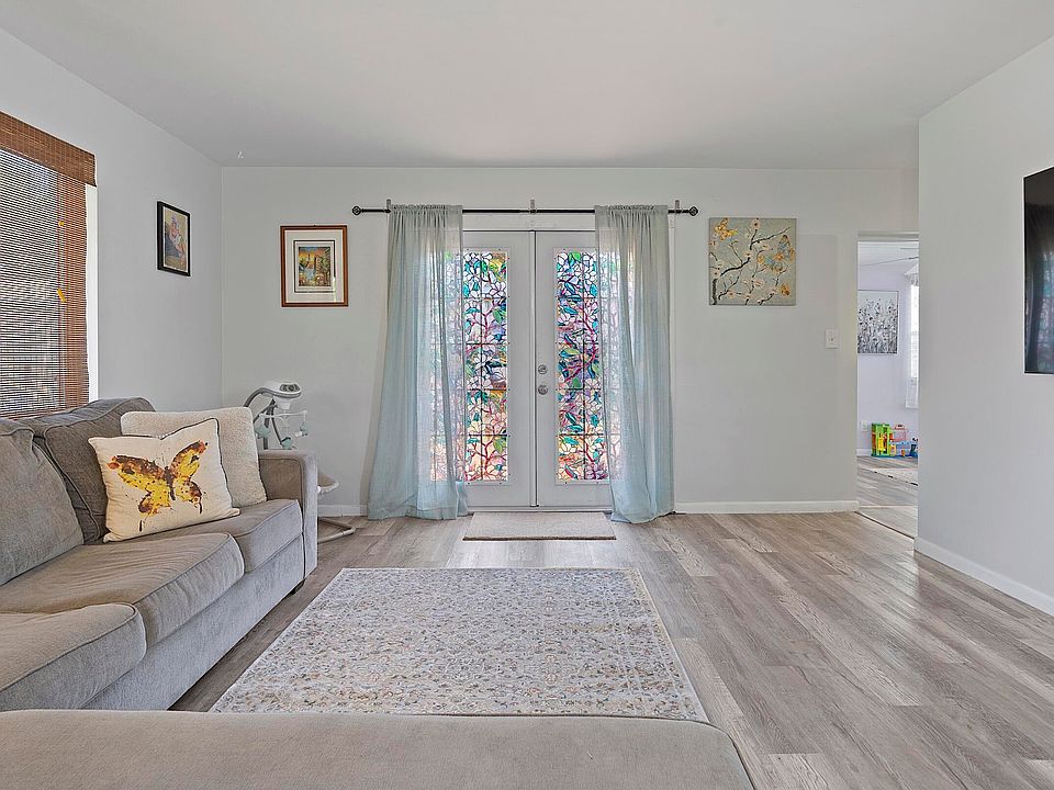 1st image of 1002 S K Street