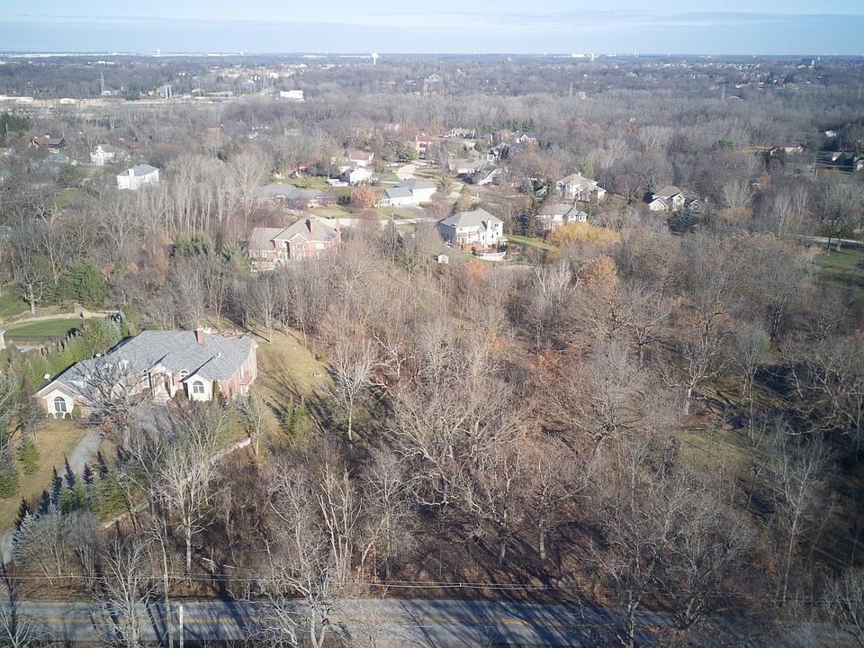 2nd image of 15420 W 139th St