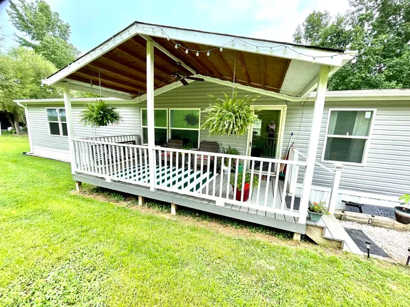 890 Pitts Rd, Ravenna, KY 40472