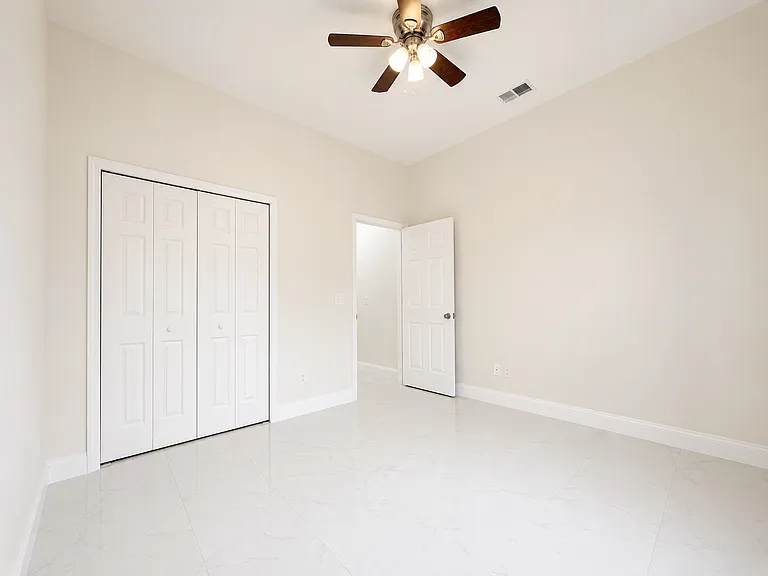 1636 Thoroughbred Dr — Photo 17