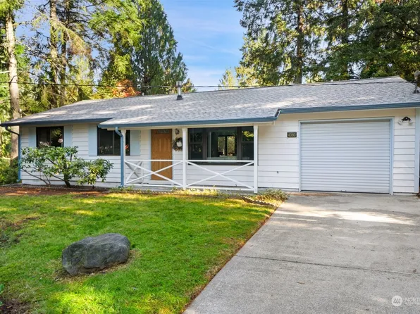 4060 Chinook Place NW, Bremerton, WA 98312