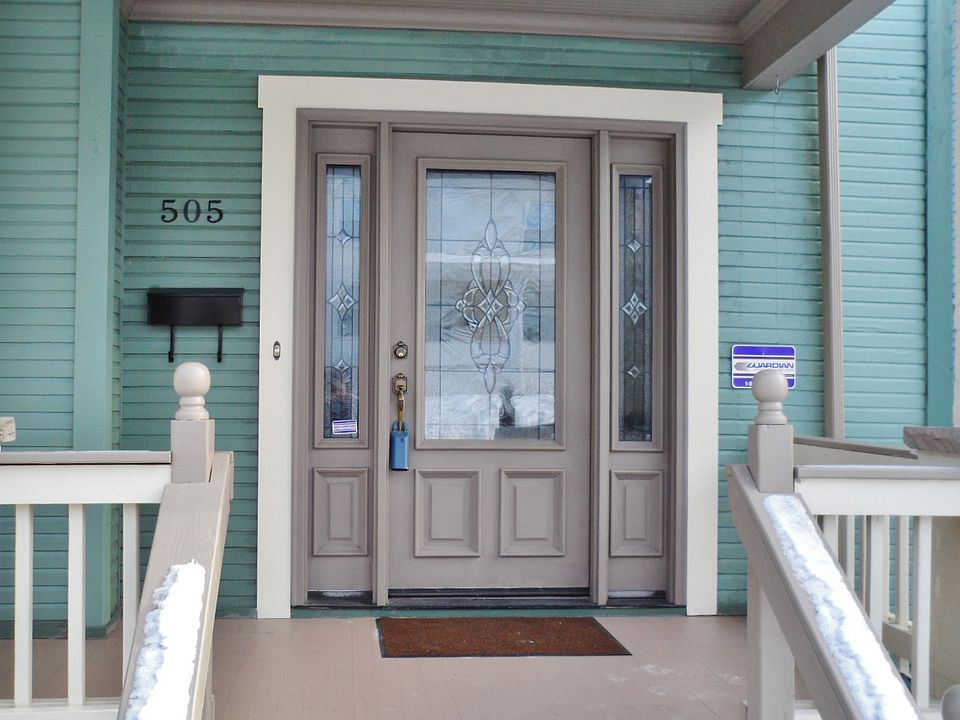 1st image of 505 Sidney St