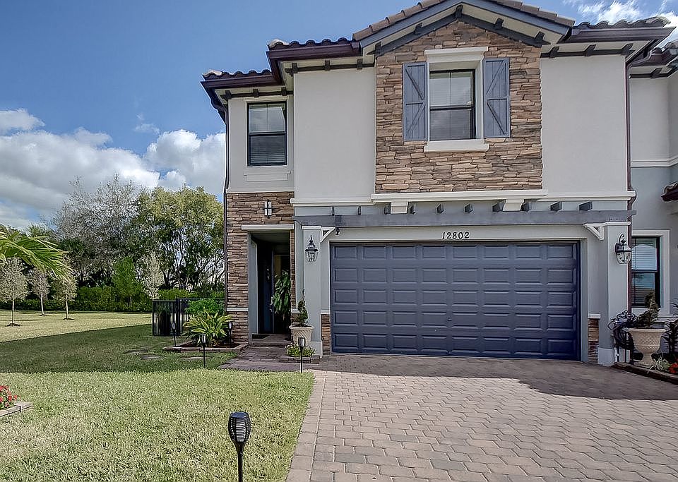 1st image of 12802 Anthorne Ln