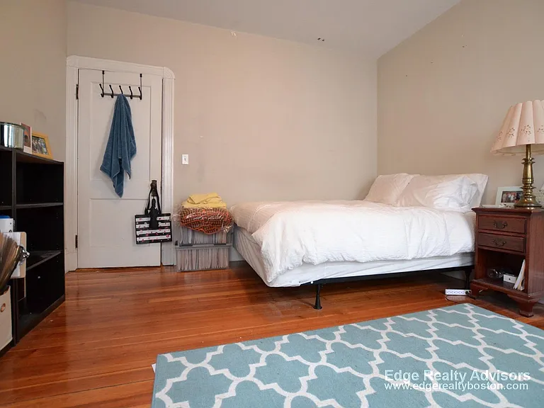 44 Mapleton St #1 — Photo 12