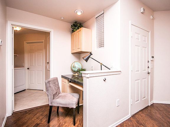 5th image of 5303 N 7th St Unit 225