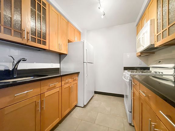 4th image of 1405 5th Ave APT 5E
