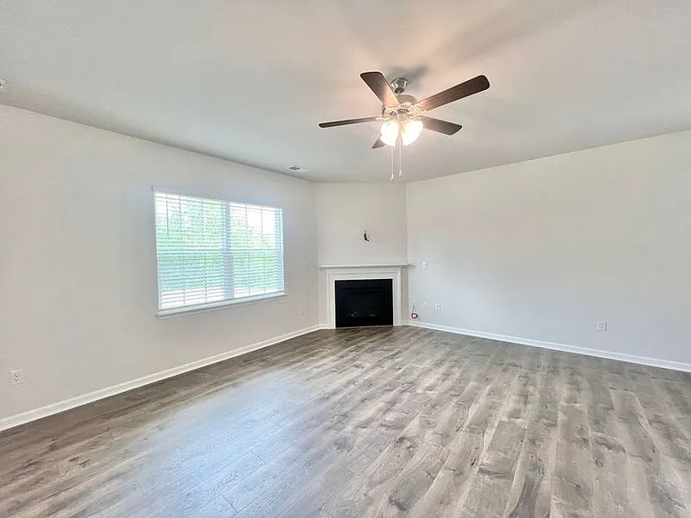 219 Blue Aspen Dr — Photo 5