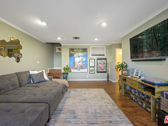 5th image of 10757 Hortense St APT 208