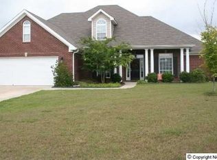 5001 Saddle Creek Cir SE, Owens Cross Roads, AL 35763