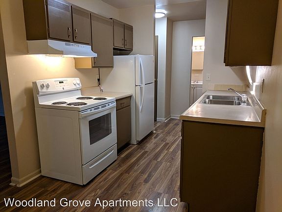 4th image of 1103 25th St APT B11