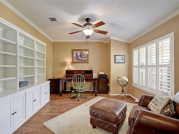 5th image of 677 Bella Vista Cir