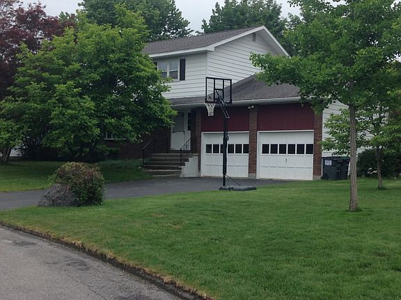 2nd image of 5 Graffin Dr