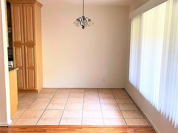 2nd image of 1117 10th St APT 2