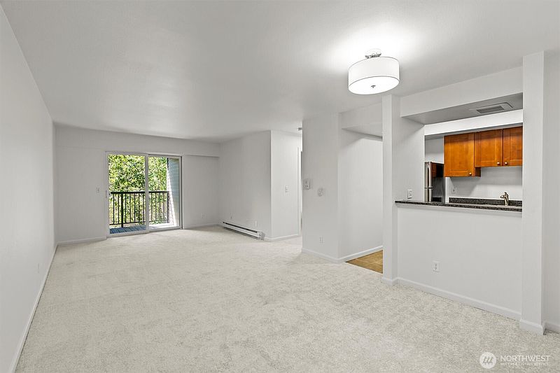 5th image of 14665 NE 34th St #B21