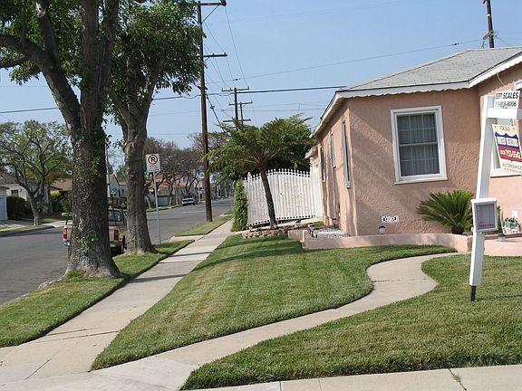 3rd image of 3545 W 118th Pl