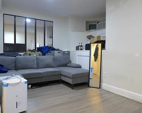 36 Sussex St Photo 1