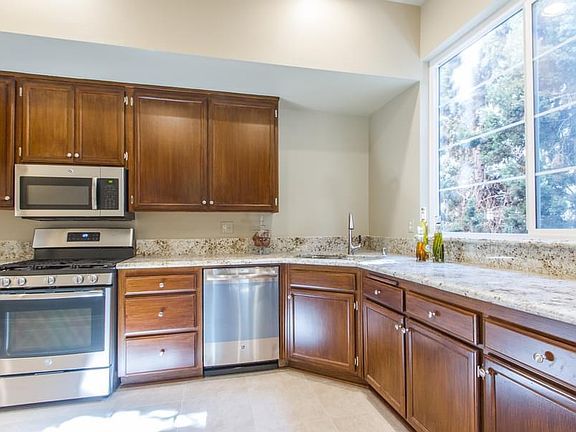 5th image of 801 Lorraine Blvd #4