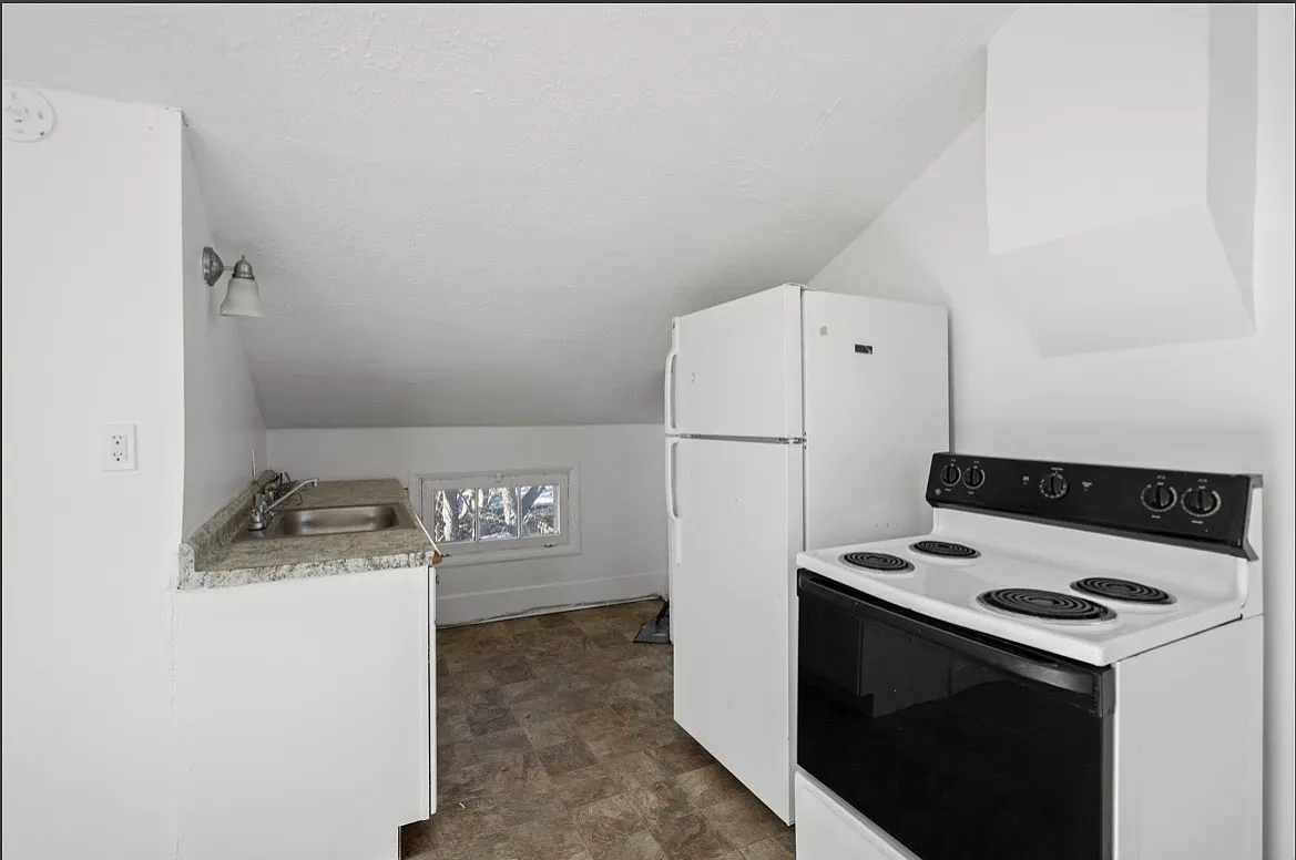 1817 Garrard St - unit 3 — Photo 4