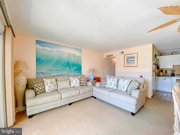 5th image of 147 Newport Bay Dr E #24