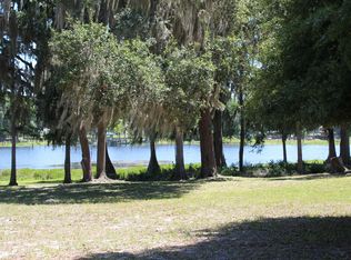 1092 S Chateau Pt, Inverness, FL 34450