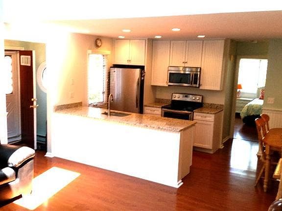 3rd image of 11 Billington Lane #11