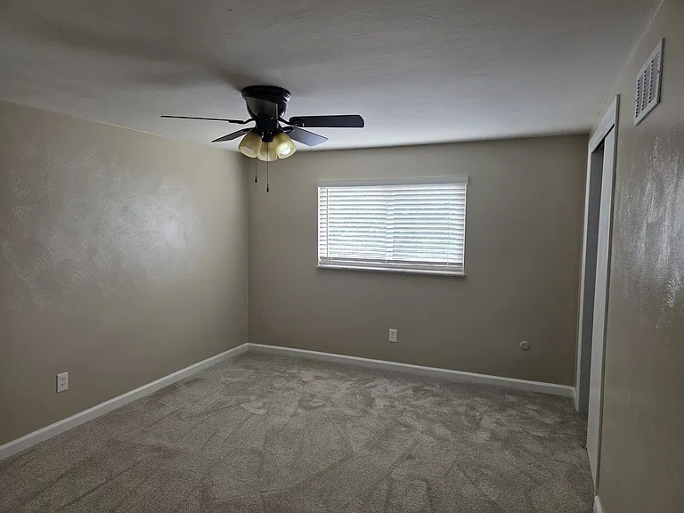 1040 Largo Way #1040 — Photo 15
