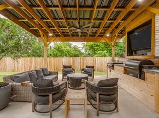 210 Willow Creek Dr, Weatherford, TX 76085
