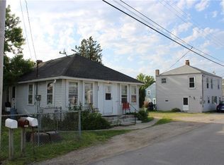 196-202 Riverside St, Portsmouth, RI 02871