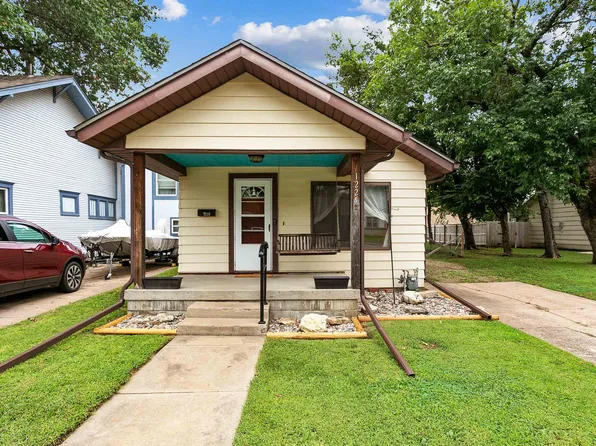 1224 N State St, Augusta, KS 67010