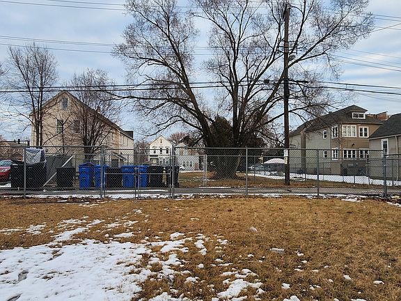 5th image of 8507 S Brandon Ave